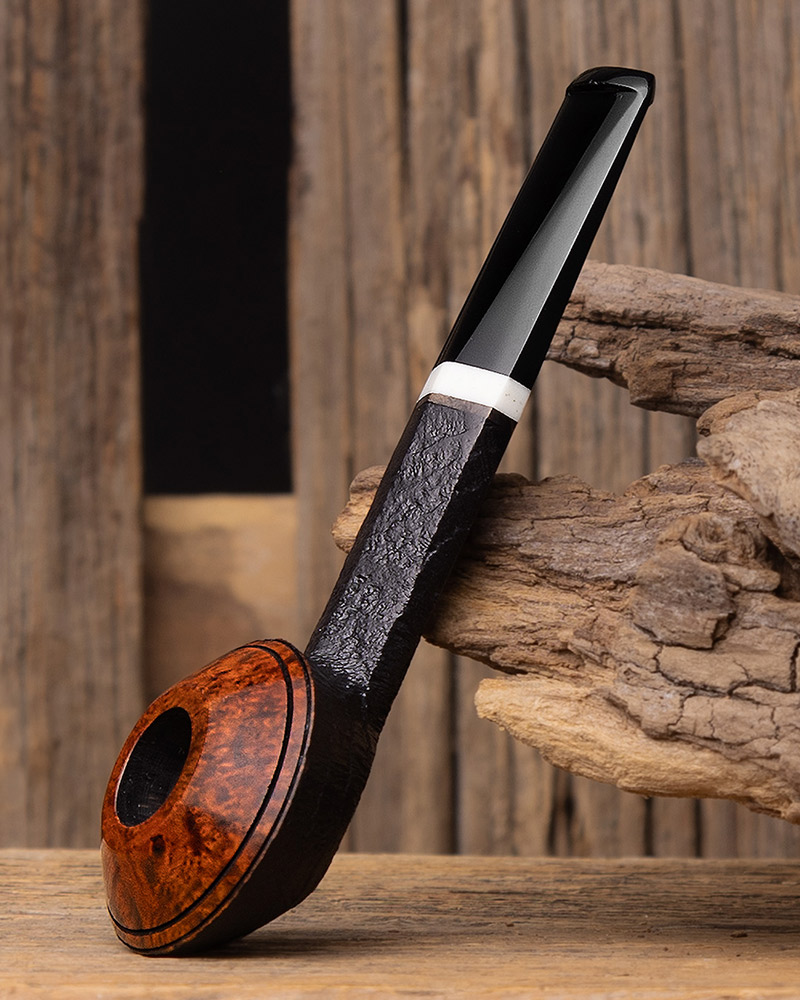 Manduela Partially Sandblasted Mini Bulldog with Bone